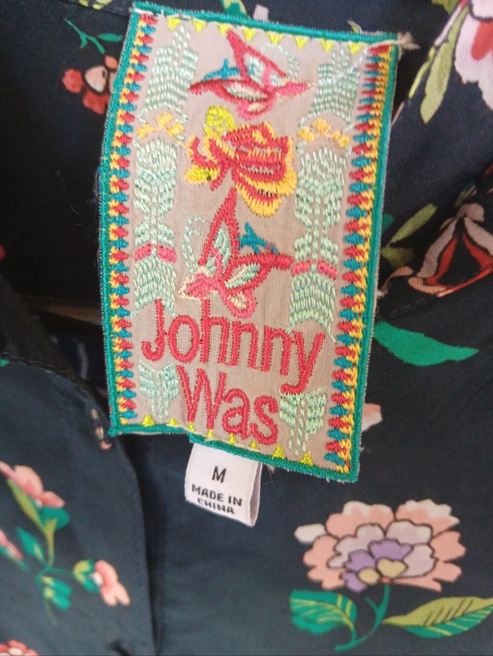 Johnny Was Georgina Size M Long Sleeve Button Blouse - Picture 2 of 4
